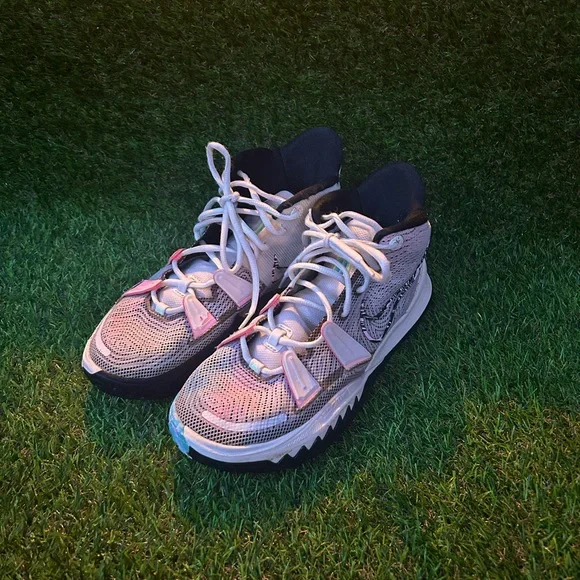Used Size 11 - Kyrie 7 "Pale Ivory" - Picture 1 of 5